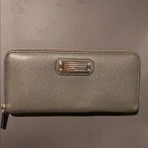 Marc Jacob - Slim Ziparound Wallet